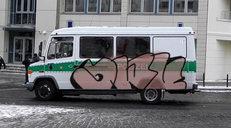 Bombing 1475536592984