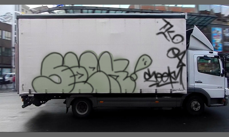 Bombing 1475987438917