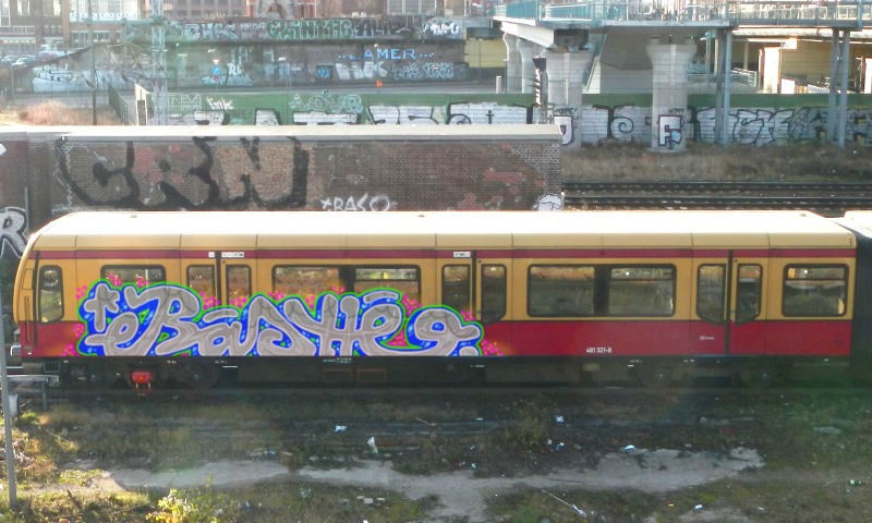 Bombing 1476344004860