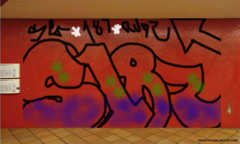 Bombing 1477872094570