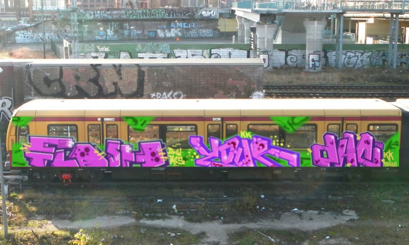 Bombing 1478865611521