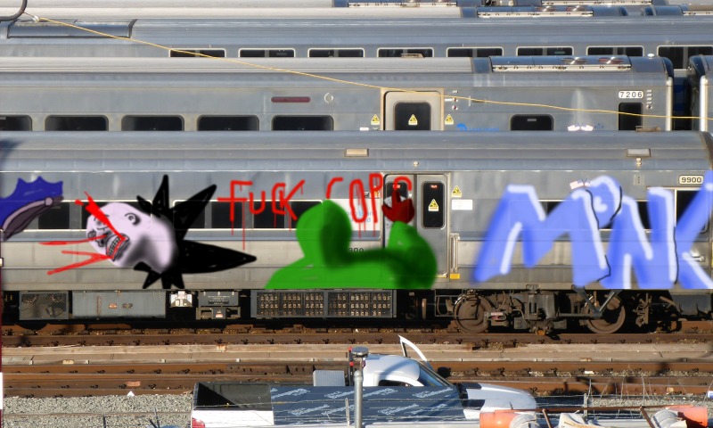 Bombing 1480295759831