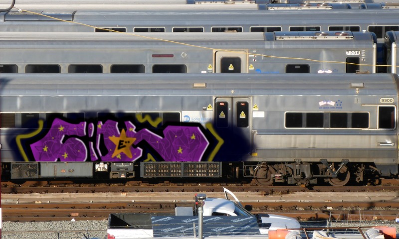 Bombing 1480434787101