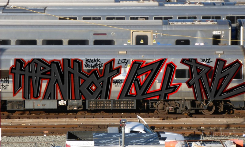 Bombing 1480571474371