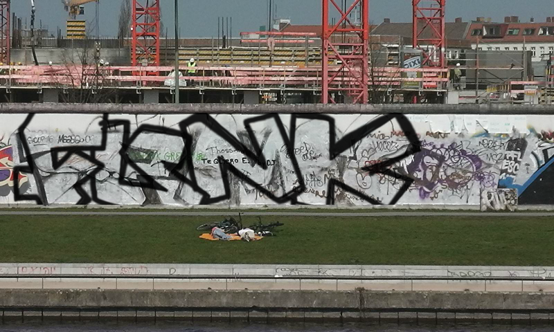 Bombing 1483144093054