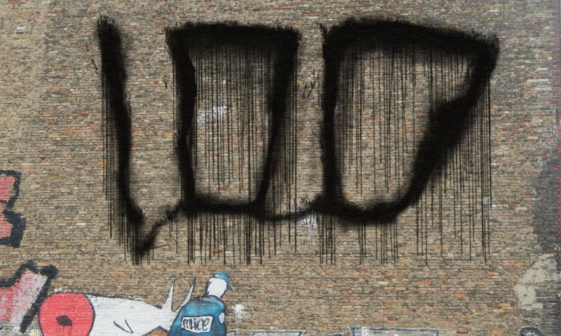 Bombing 1486579465802