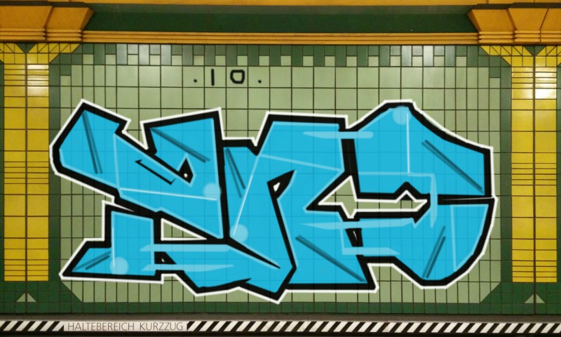 Bombing 1495480252424