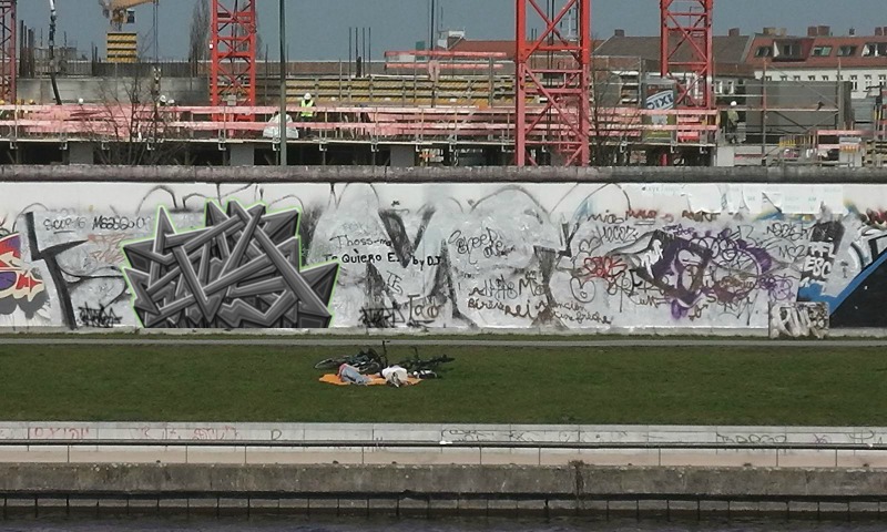 Bombing 1502600083052