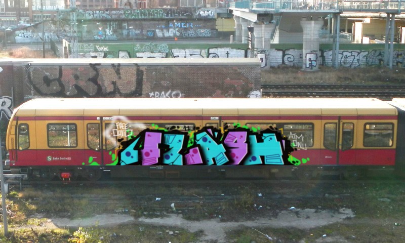 Bombing 1506093794056