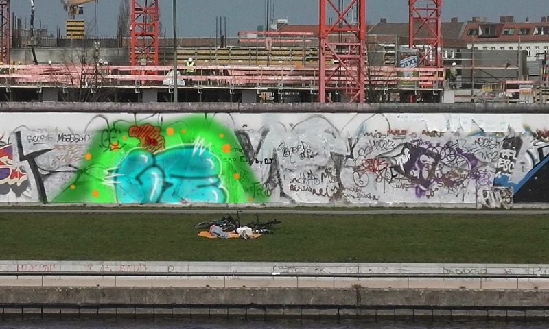 Bombing 1522144418372