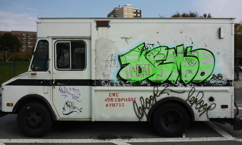 Bombing 1523487015375