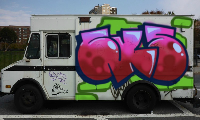 Bombing 1523649747526