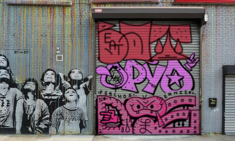 Bombing 1525468778574