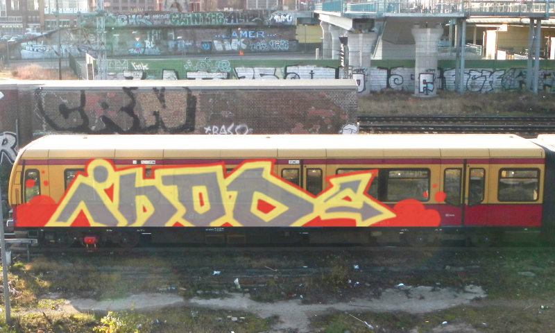 Bombing 1527891711837