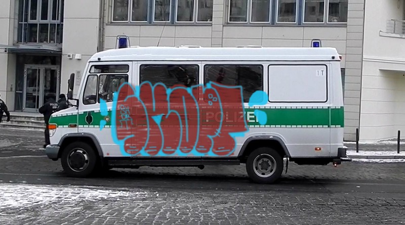 Bombing 1526689858896