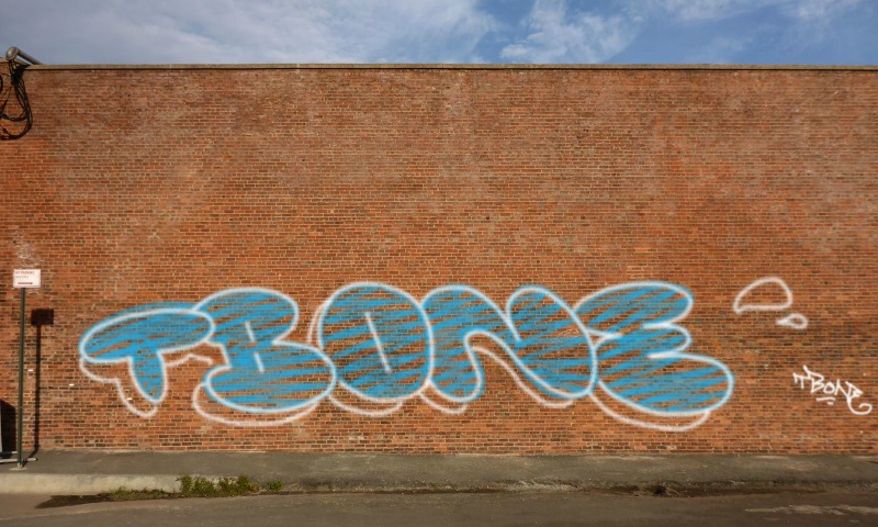 Bombing 1530260823366