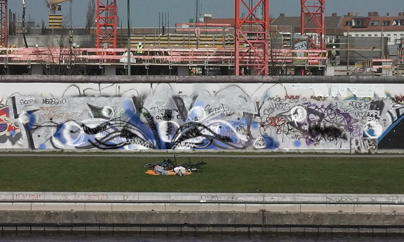 Bombing 1533478896439