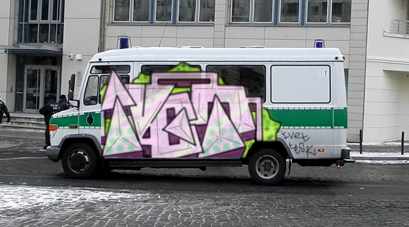 Bombing 1534418497684