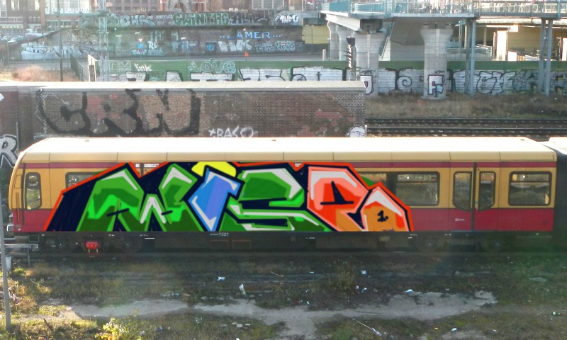 Bombing 1564192610750