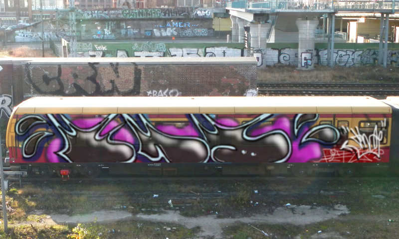 Bombing 1609744166095