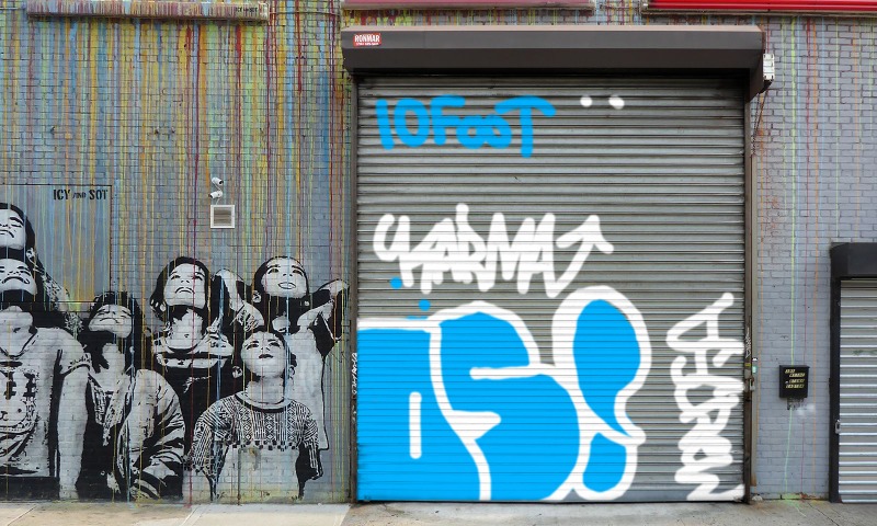 Bombing 1651336883792