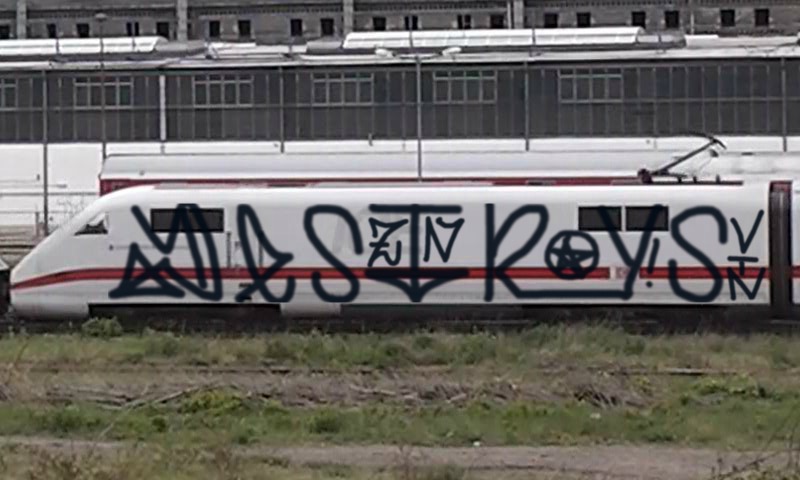 Bombing 1654404912682