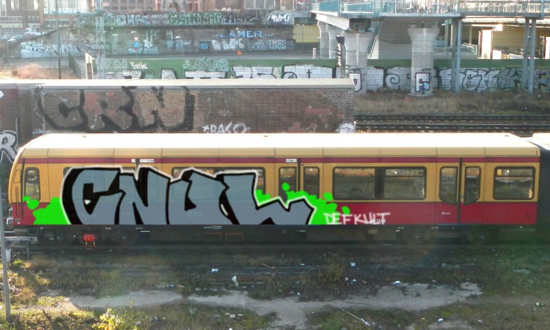 Bombing 1400511143262