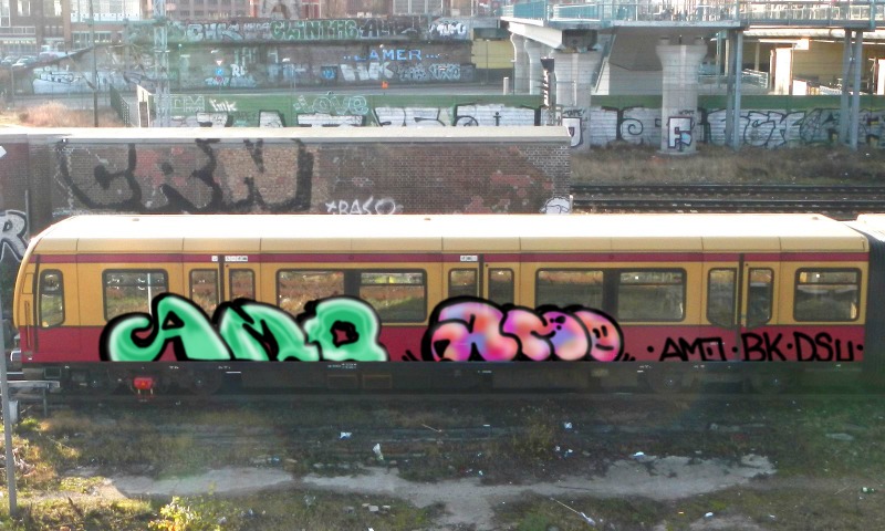 Bombing 1684686343145