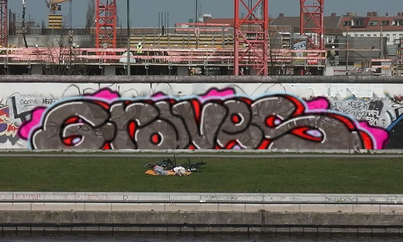 Bombing 1712744055140