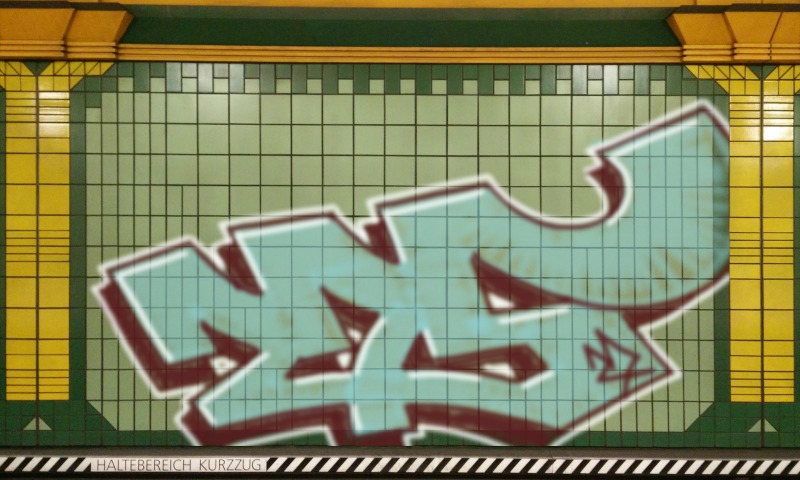 Bombing 1744840278364