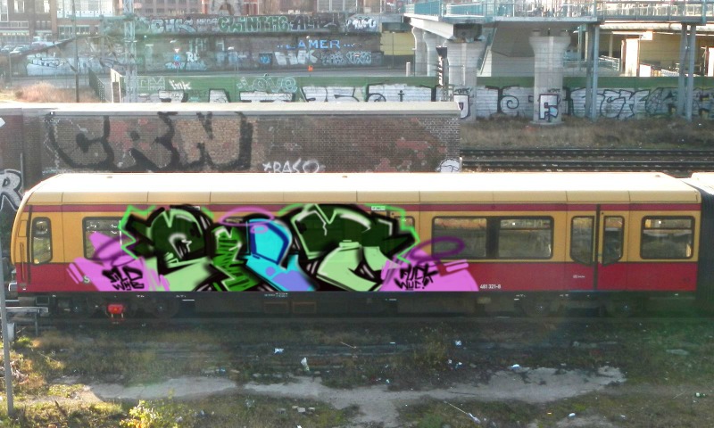 Bombing 1424614376304