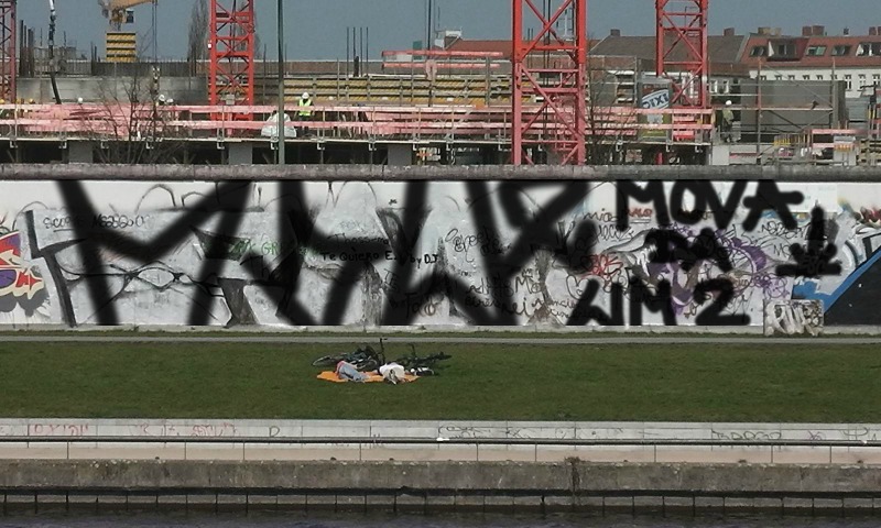 Bombing 1427306755582