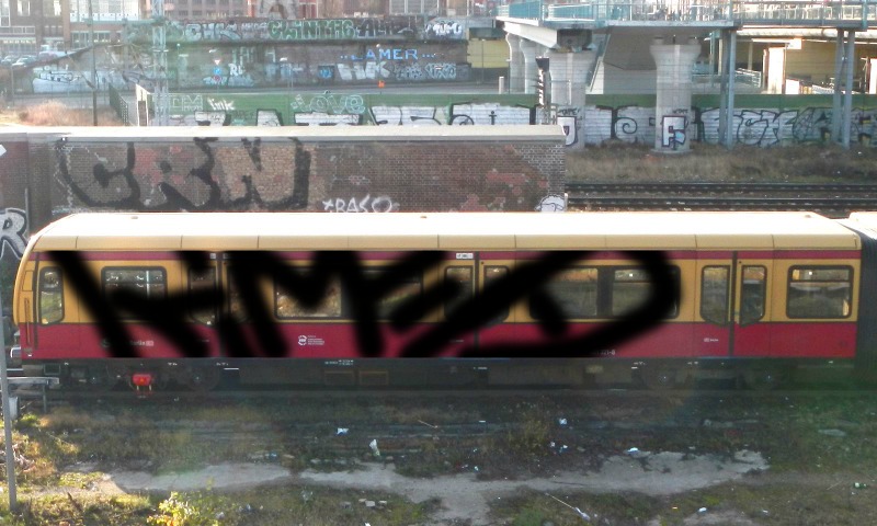 Bombing 1428347769635