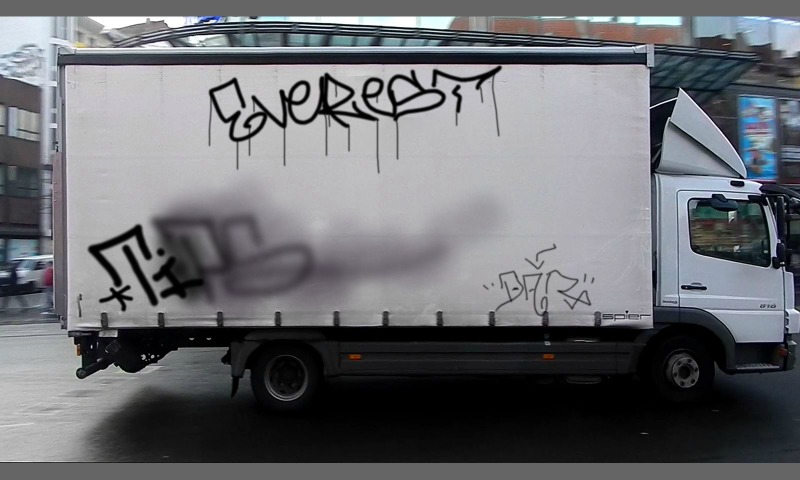 Bombing 1439763438612