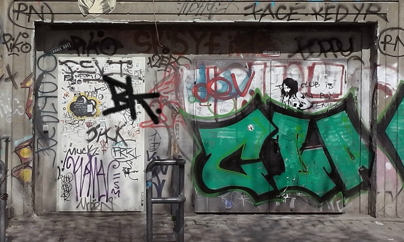 Bombing 1439955688464