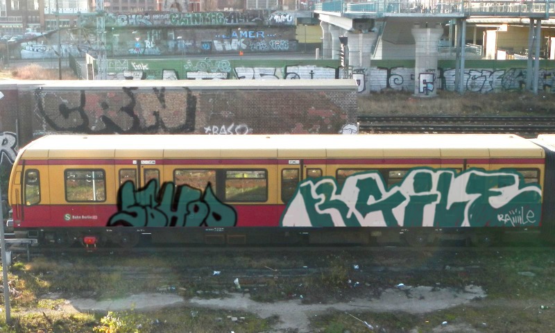 Bombing 1371056283701