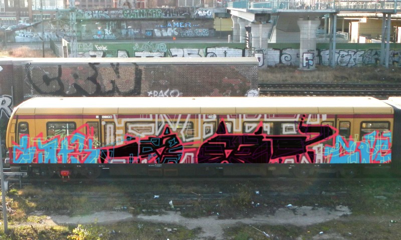 Bombing 1445900276325