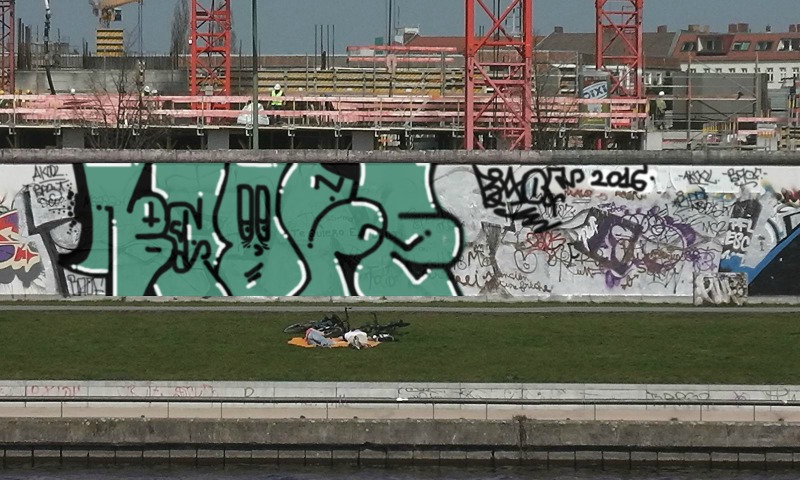 Bombing 1453029237202