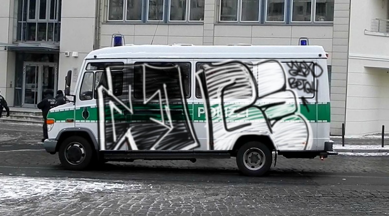 Bombing 1463107531242