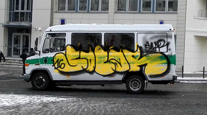 Bombing 1467821649586