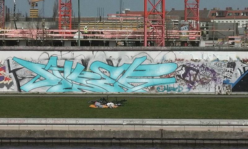 Bombing 1469214799568